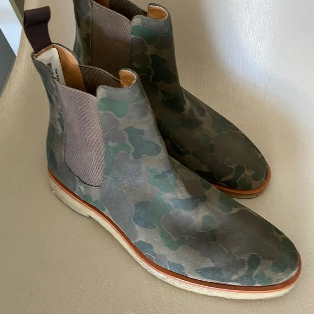 New Republic by Mark McNairy camo print leather chelsea boots men size 9
